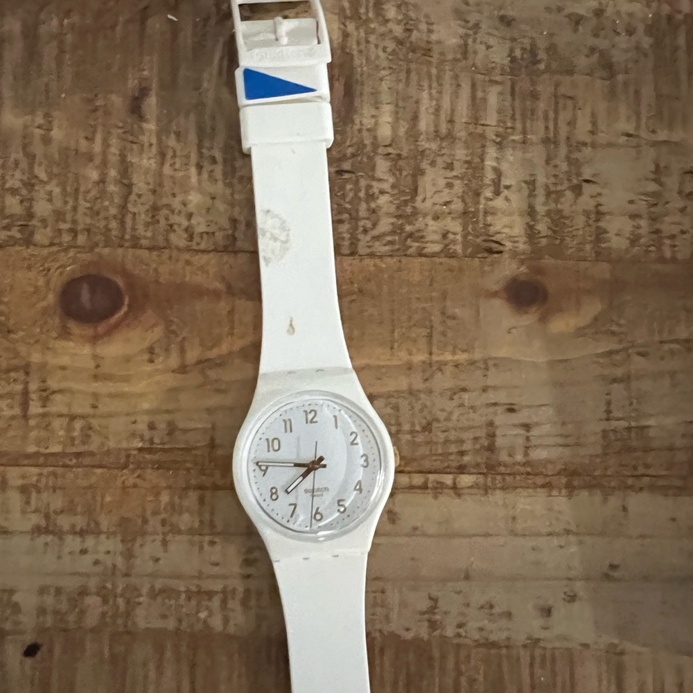 Swatch watch need batteries
